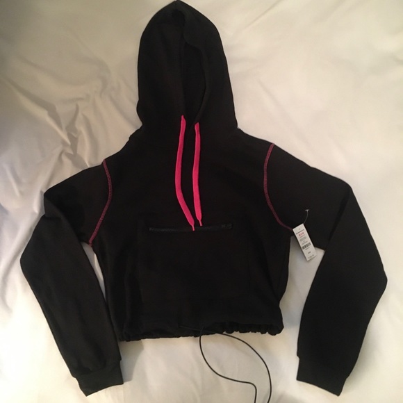 Ardene Black and Pink Kangaroo Pocket Cropped Hoodie - Picture 1 of 3